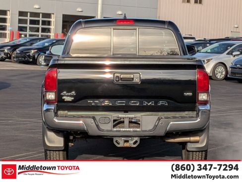 Used 2019 Toyota Tacoma SR5 image 4