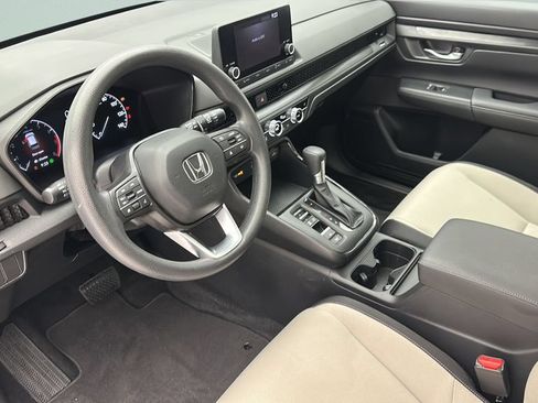 Used 2024 Honda CR-V EX image 11