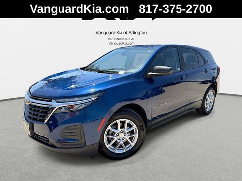 Used 2022 Chevrolet Equinox LS w/ LS Convenience Package FWD image 1
