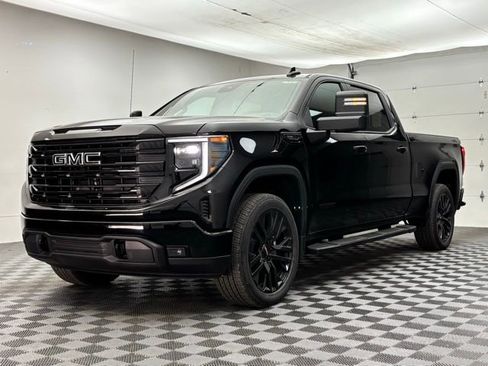 New 2026 GMC Sierra 1500 Elevation w/ LPO, Elevation Black Package image 2