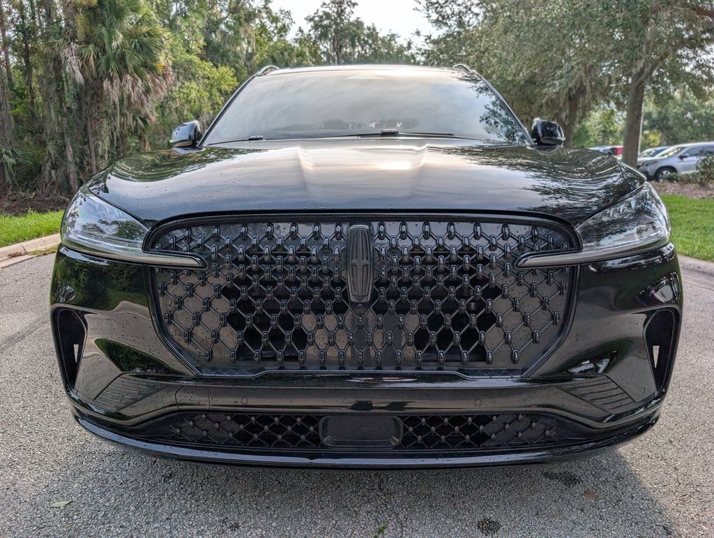 Used 2025 Lincoln Aviator Reserve w/ Jet Appearance Package RWD image 2