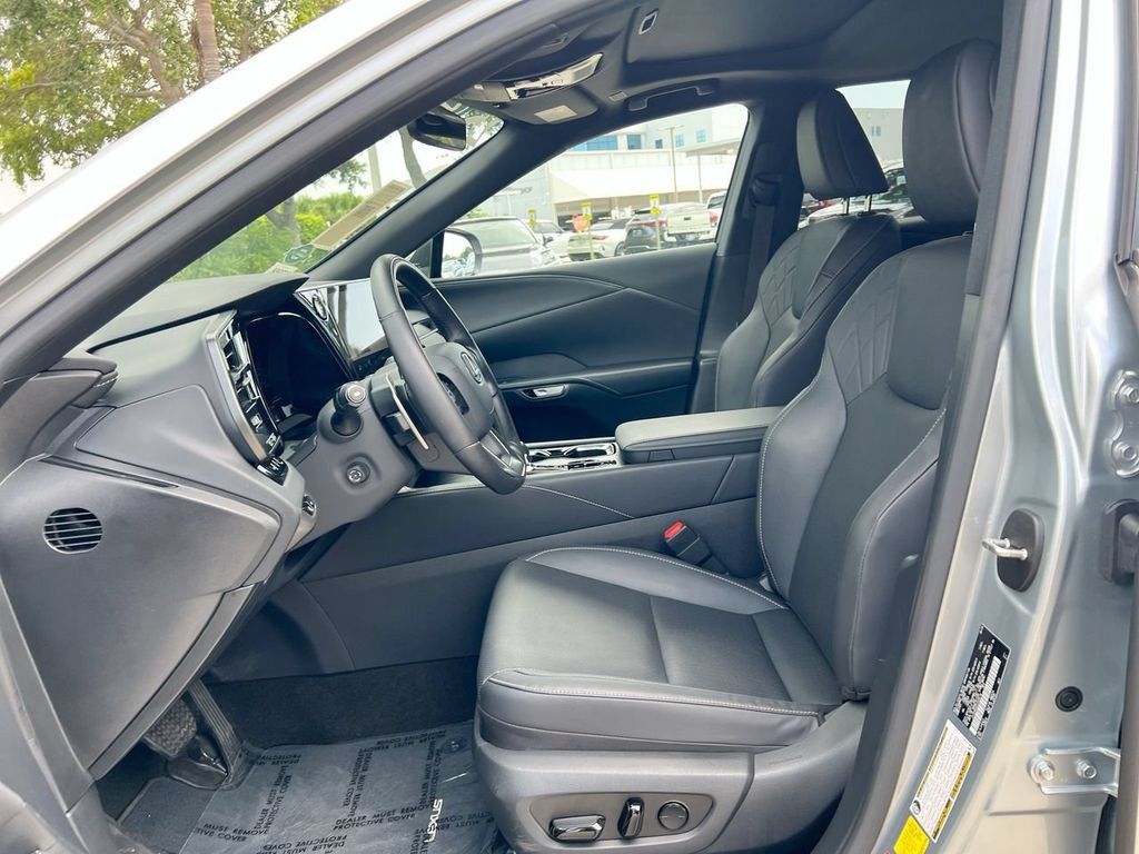 Certified 2025 Lexus RX 350 Premium w/ Accessory Package (Z1) FWD image 12