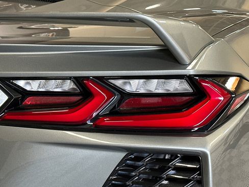 Used 2022 Chevrolet Corvette Stingray Premium Conv w/ Z51 Performance Package RWD image 52