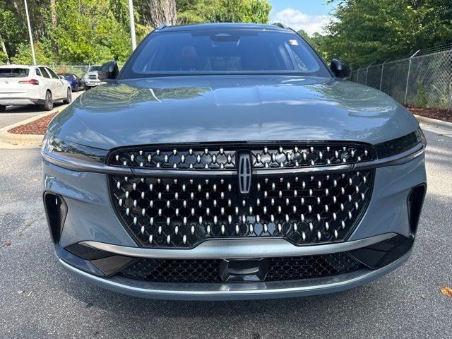 Used 2026 Lincoln Nautilus Reserve AWD/4WD image 2