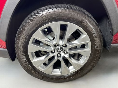 Used 2023 Toyota RAV4 Limited image 14