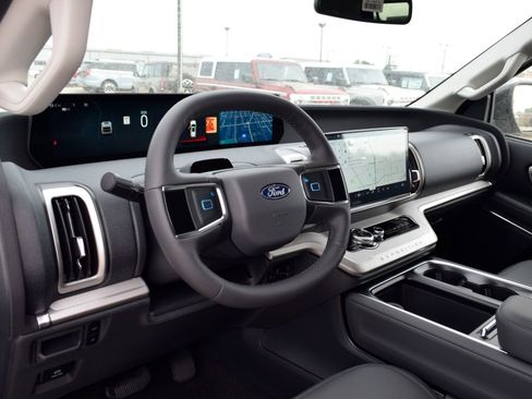 New 2026 Ford Expedition Active RWD image 17