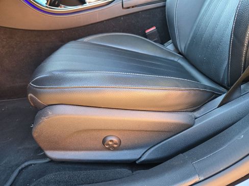 Used 2017 Mercedes-Benz E 300 image 17