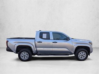 Used 2025 Toyota Tacoma SR video 4