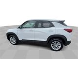 Used 2025 Chevrolet TrailBlazer LS w/ LS Convenience Package image 6