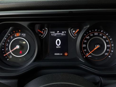 Used 2025 Jeep Wrangler Unlimited Sport AWD/4WD image 34