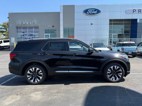 New 2026 Ford Explorer Platinum AWD/4WD image 18