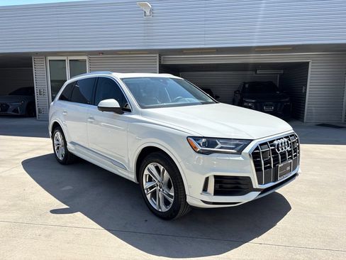 Used 2022 Audi Q7 3.0T Premium Plus AWD/4WD image 3
