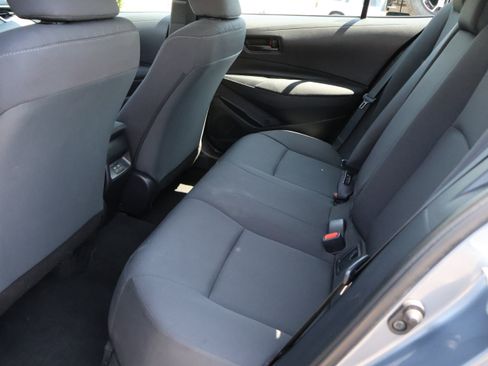 Used 2025 Toyota Corolla LE FWD image 13