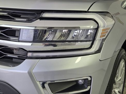 Used 2023 Ford Expedition Max Limited RWD image 10