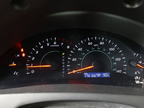 Used 2009 Toyota Camry LE image 30