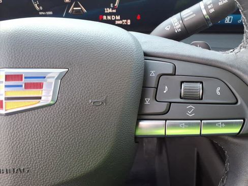 Used 2024 Cadillac XT4 Luxury w/ Cold Weather Package image 24