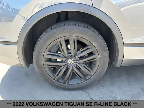 Used 2022 Volkswagen Tiguan SE R-Line AWD/4WD image 12