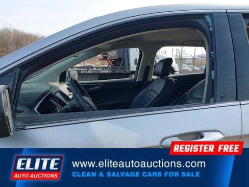 Used 2017 Ford Edge SEL w/ Equipment Group 201A FWD image 39