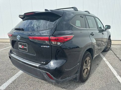 Used 2023 Toyota Highlander Bronze Edition AWD/4WD image 7