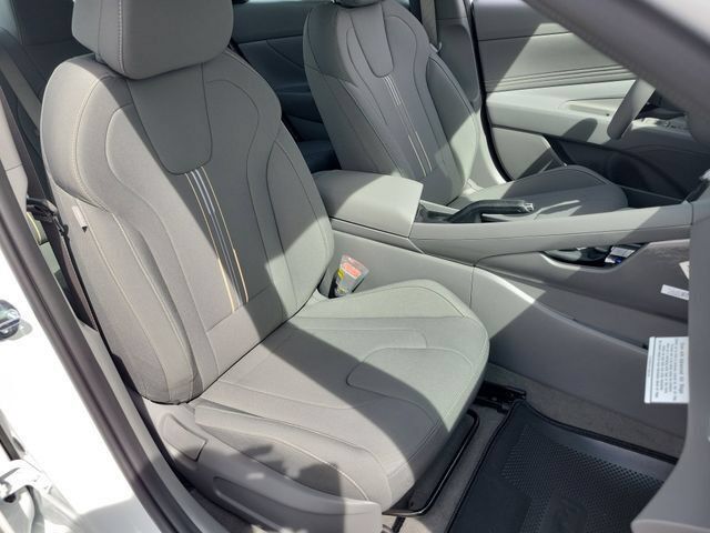 New 2026 Hyundai Elantra Sport FWD image 20