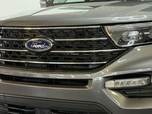 Certified 2022 Ford Explorer XLT w/ Equipment Group 202A image 10