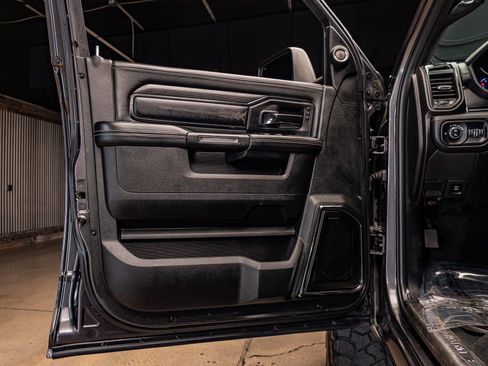 Used 2023 RAM 2500 Limited image 27