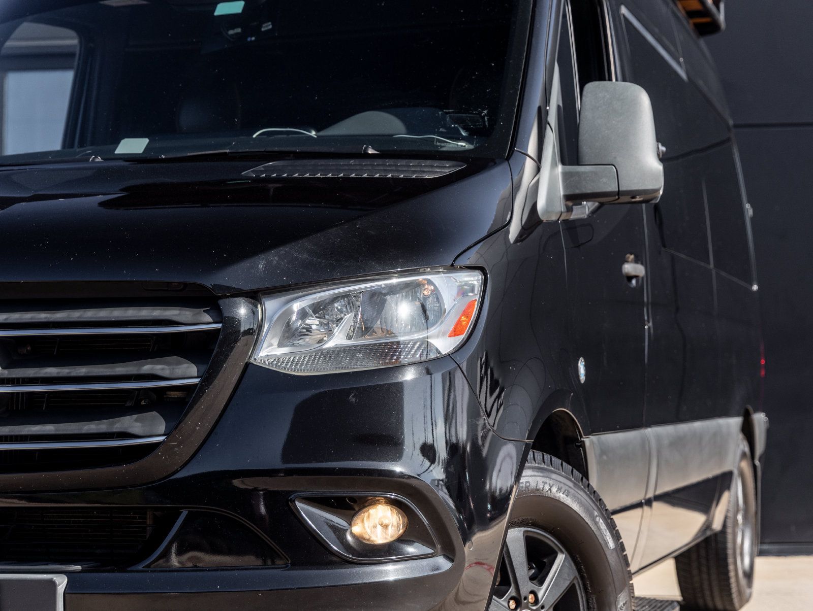 Used 2019 Mercedes-Benz Sprinter 2500 image 14
