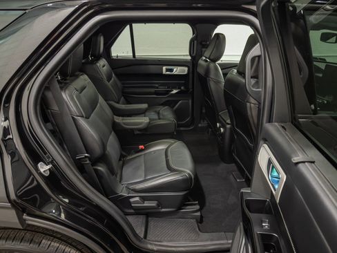 Used 2022 Ford Explorer ST w/ ST Street Pack image 26