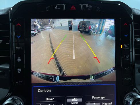 Used 2019 RAM 1500 Limited image 11