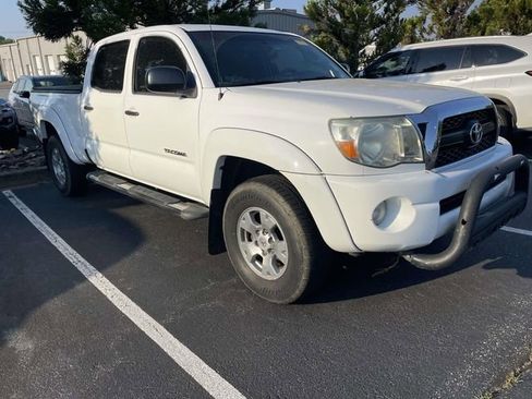 Used 2011 Toyota Tacoma PreRunner w/ SR5 Pkg #2 RWD image 1
