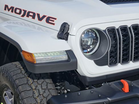 New 2026 Jeep Gladiator Mojave AWD/4WD image 9