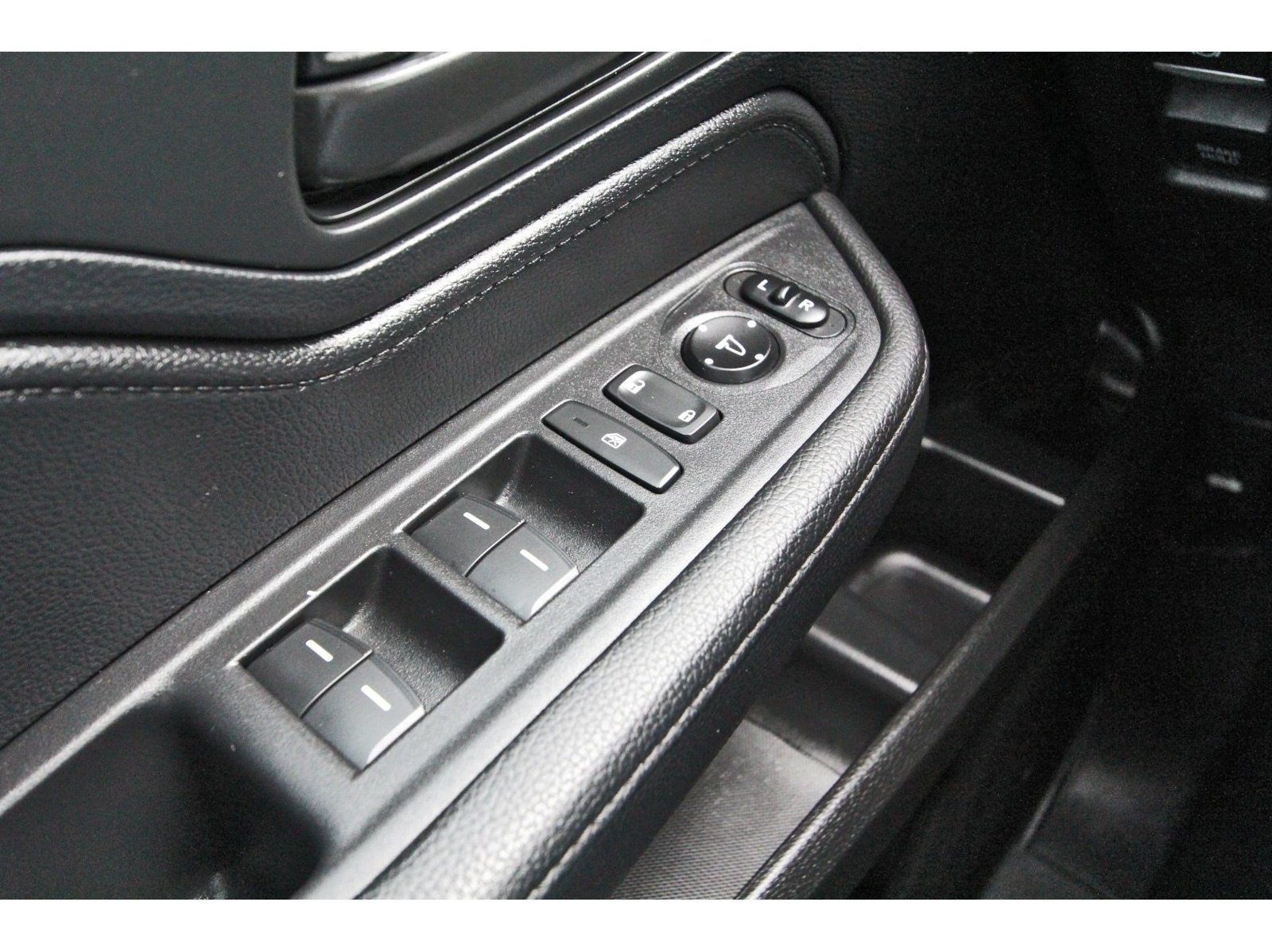 Used 2024 Honda Odyssey EX-L image 24