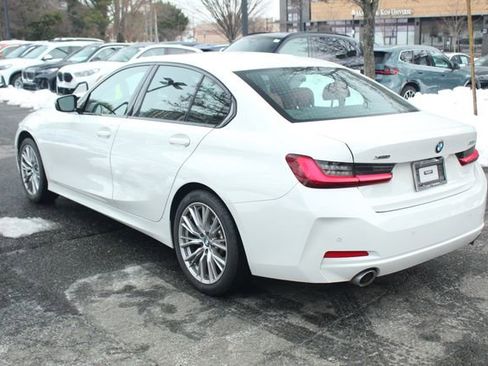 Certified 2023 BMW 330i xDrive Sedan w/ Convenience Package image 6
