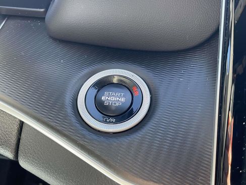 Used 2024 Jeep Grand Cherokee Laredo w/ MOPAR Finishing Package image 6