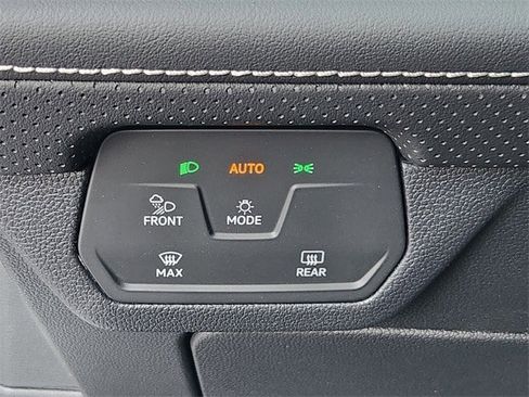 New 2026 Volkswagen Atlas SE image 21