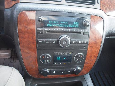 Used 2008 Chevrolet Avalanche LT w/ Convenience Package #1 image 10