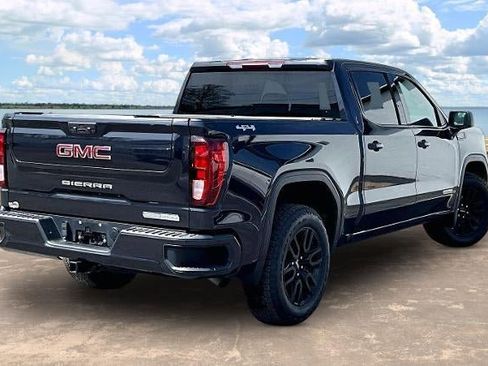 Used 2023 GMC Sierra 1500 Elevation AWD/4WD image 6
