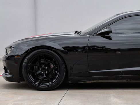 Used 2014 Chevrolet Camaro SS w/ RS Package image 12