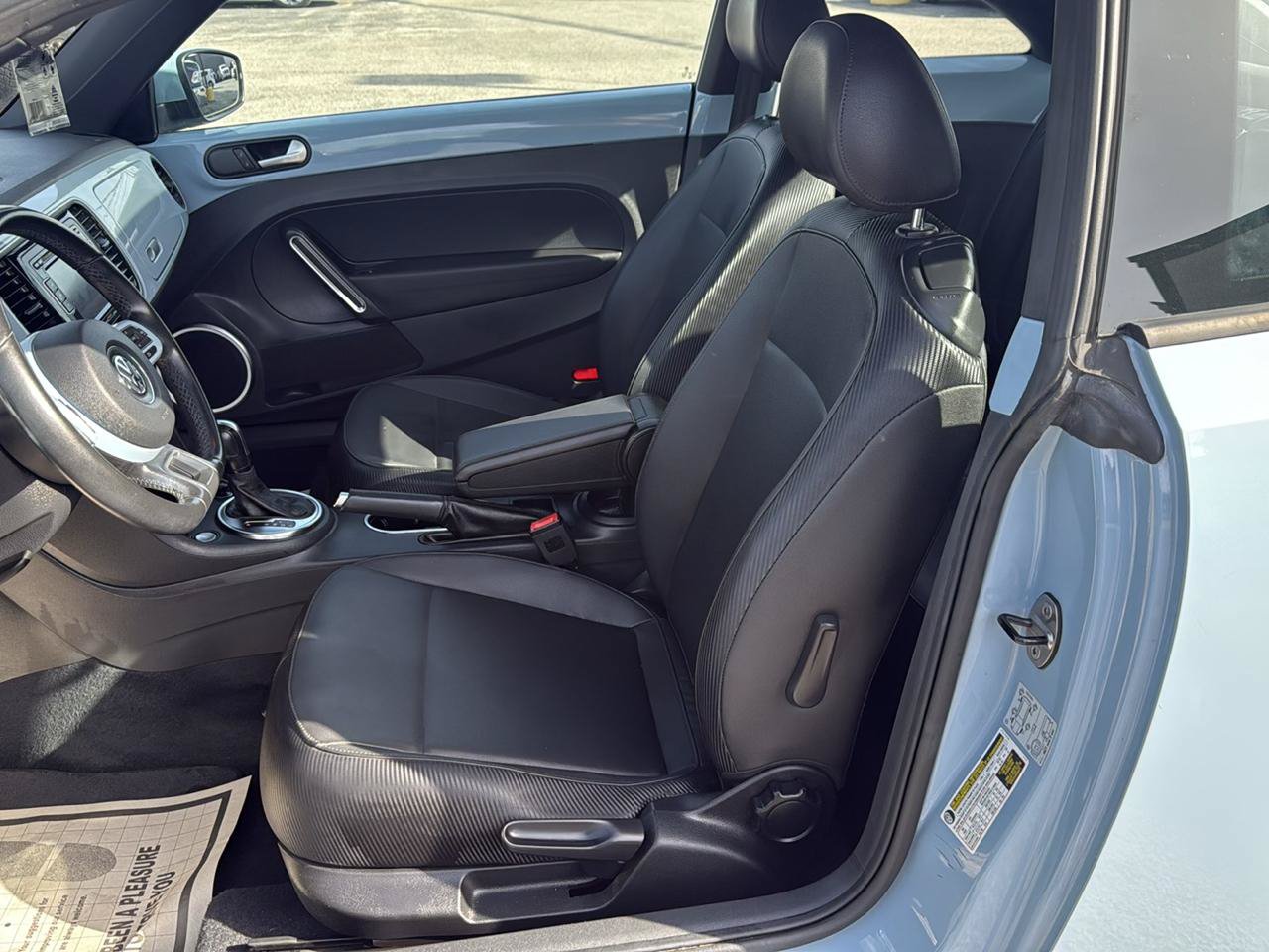 Used 2013 Volkswagen Beetle 2.5 FWD image 9