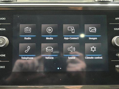 Used 2018 Volkswagen Tiguan SE w/ Panoramic Sunroof Package AWD/4WD image 20