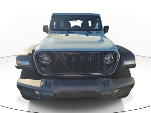 Used 2024 Jeep Wrangler Unlimited Sport AWD/4WD image 2