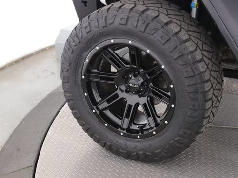 Used 2020 Jeep Gladiator Rubicon AWD/4WD image 13