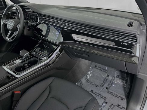 Certified 2025 Audi Q7 2.0T Premium Plus w/ Premium Plus Package AWD/4WD image 29
