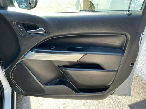 Used 2021 Chevrolet Colorado LT w/ Fleet Safety Package RWD image 22