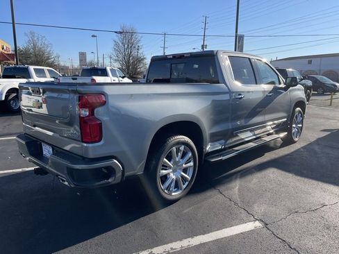 Used 2025 Chevrolet Silverado 1500 High Country w/ High Country Premium Package image 10