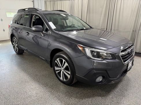 Used 2019 Subaru Outback 2.5i Limited AWD/4WD image 3