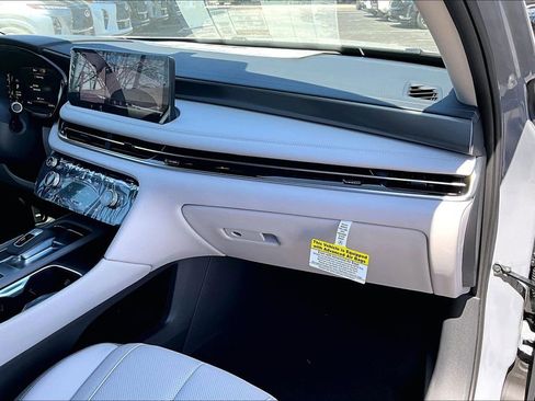 New 2026 INFINITI QX60 Luxe image 22