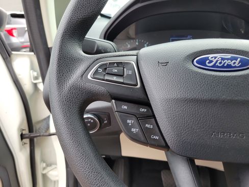 Used 2018 Ford EcoSport S image 12