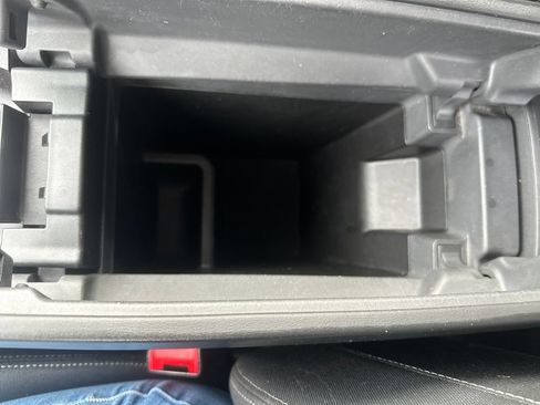 Used 2021 Nissan Rogue S AWD/4WD image 26