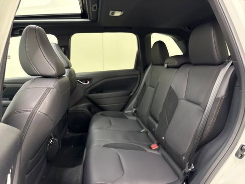 New 2026 Subaru Forester Touring AWD/4WD image 27